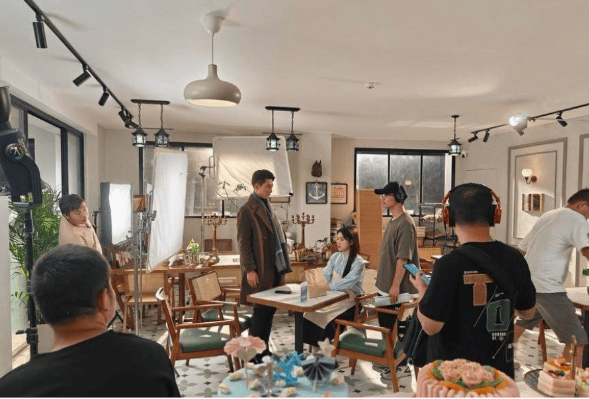 โอกาสทางธุรกิจที่ไร้ขีดจำกัด: จากผู้สร้างสู่ผู้ประกอบการ